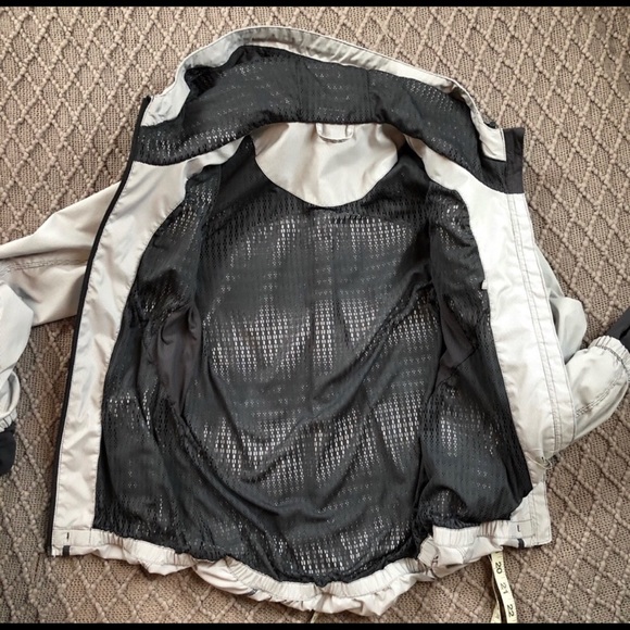 RARE Lululemon Downtime Hooded Jacket - Picture 6 of 8